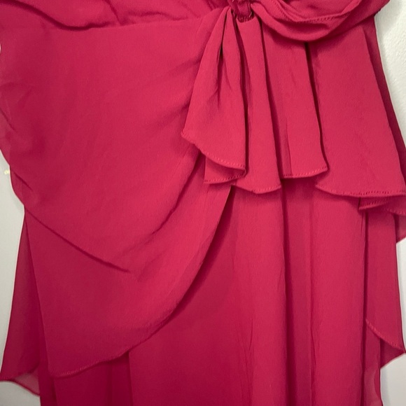 Elegant Red Midi Dress - Picture 5 of 9